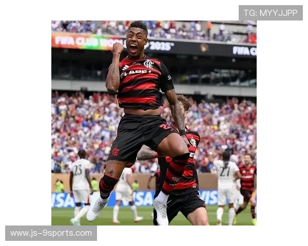 布鲁诺斜塞打穿对手中路形成绝佳机会